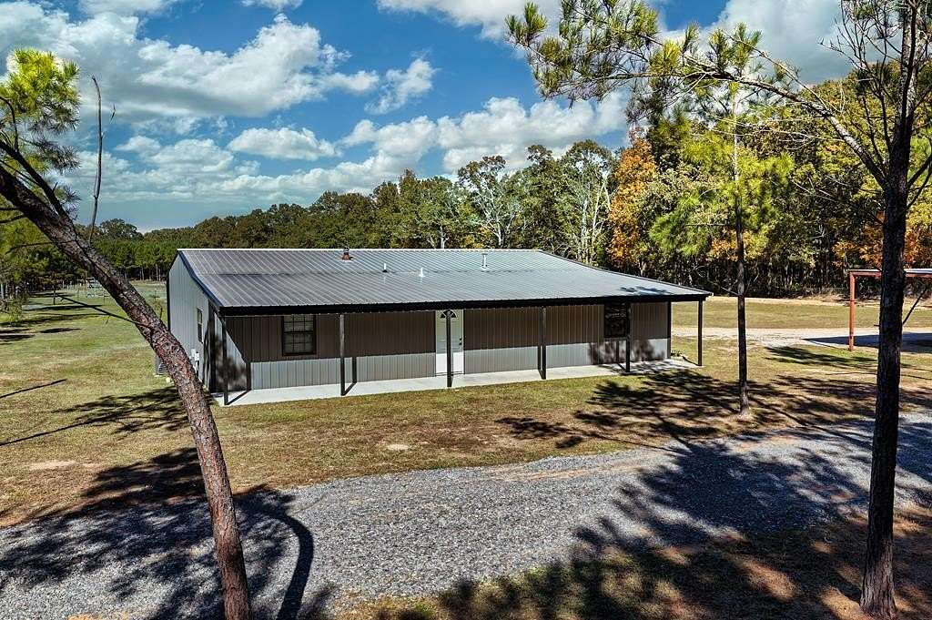 15 Acres of Land with Home for Sale in New Boston, Texas