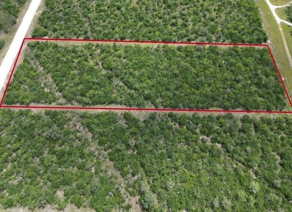 5 Acres of Residential Land for Sale in Skidmore, Texas