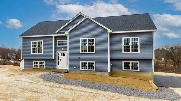 2 Acres of Residential Land with Home for Sale in Dudley, Massachusetts