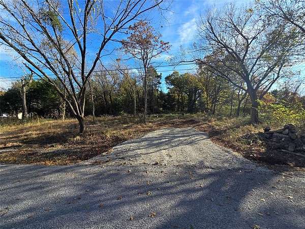 1 Acre of Residential Land for Sale in Meeker, Oklahoma