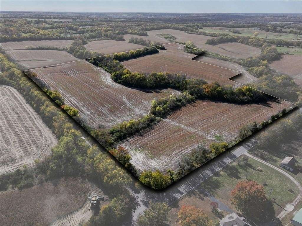 38 Acres of Agricultural Land for Sale in Kansas City, Missouri