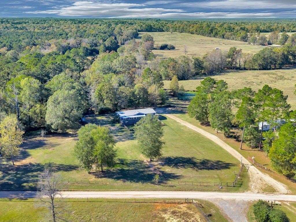 3.8 Acres of Residential Land with Home for Sale in Lufkin, Texas