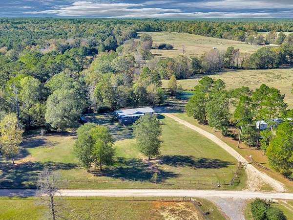 3.8 Acres of Residential Land with Home for Sale in Lufkin, Texas