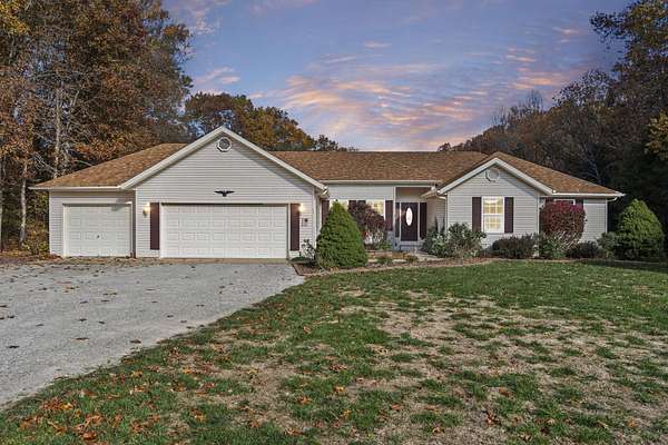 3 Acres of Residential Land with Home for Sale in Galena, Missouri