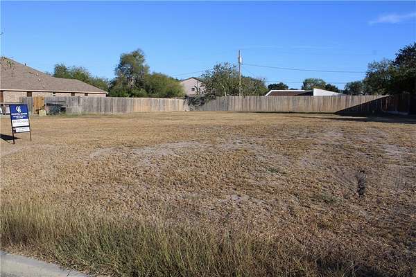 0.34 Acres of Residential Land for Sale in Kingsville, Texas