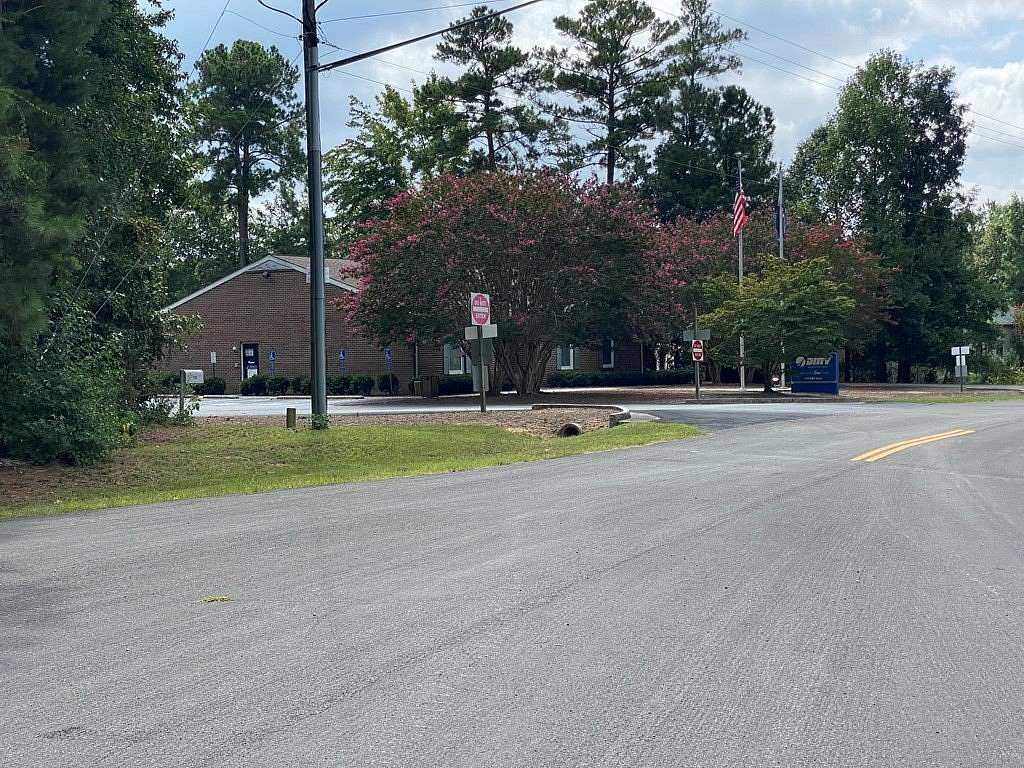 3.66 Acres of Mixed-Use Land for Sale in Kilmarnock, Virginia