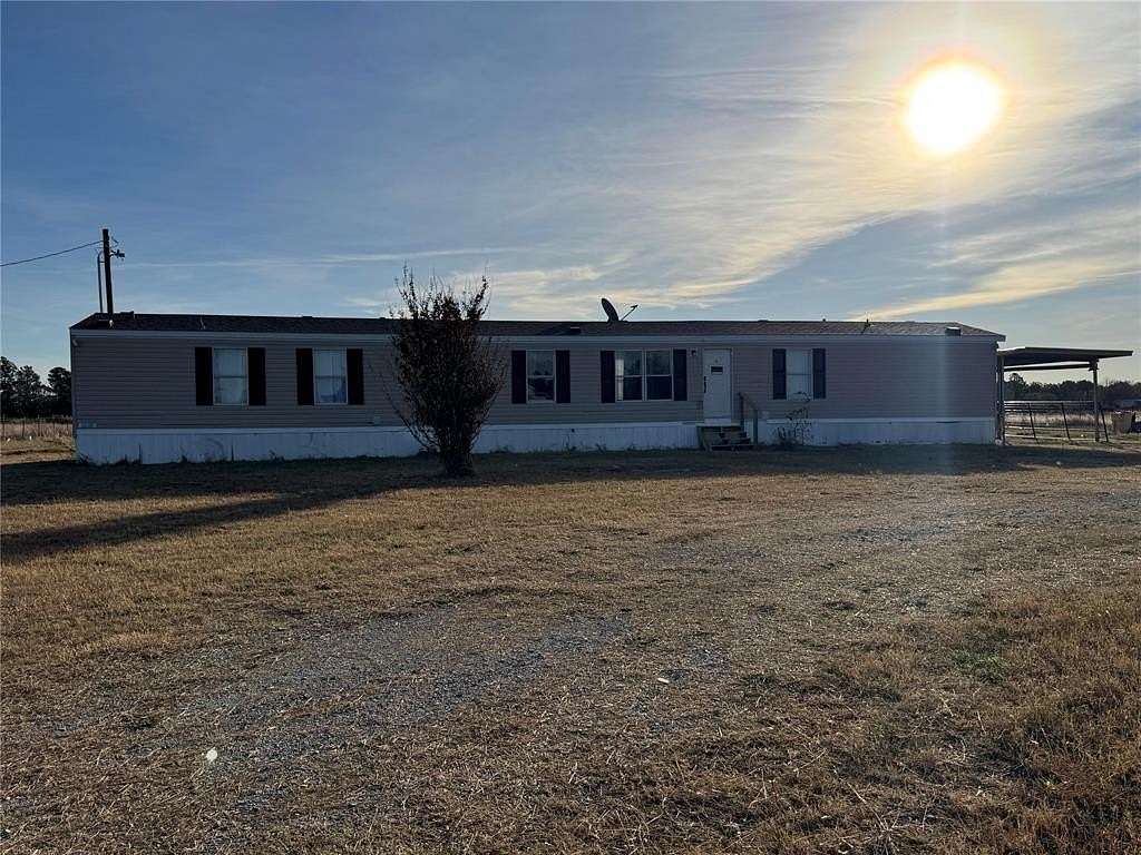 2.5 Acres of Residential Land with Home for Sale in Harrah, Oklahoma