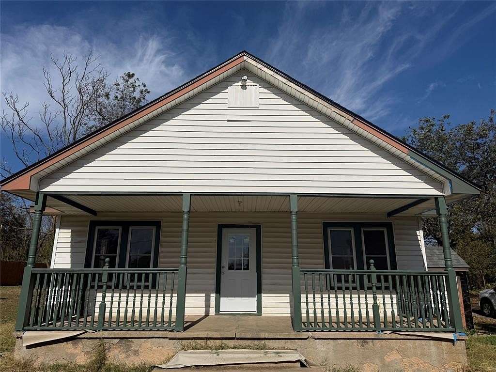 5 Acres of Residential Land with Home for Sale in Shawnee, Oklahoma