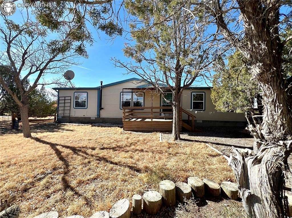 10 Acres of Land with Home for Sale in Penrose, Colorado