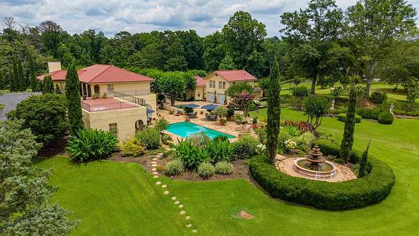 62 Acres of Recreational Land with Home for Sale in Meridian, Mississippi