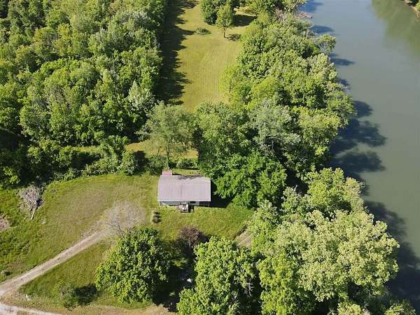 16 Acres of Recreational Land with Home for Sale in Burkesville, Kentucky