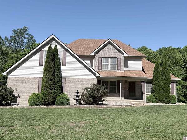 2.33 Acres of Land with Home for Sale in Cadiz, Kentucky