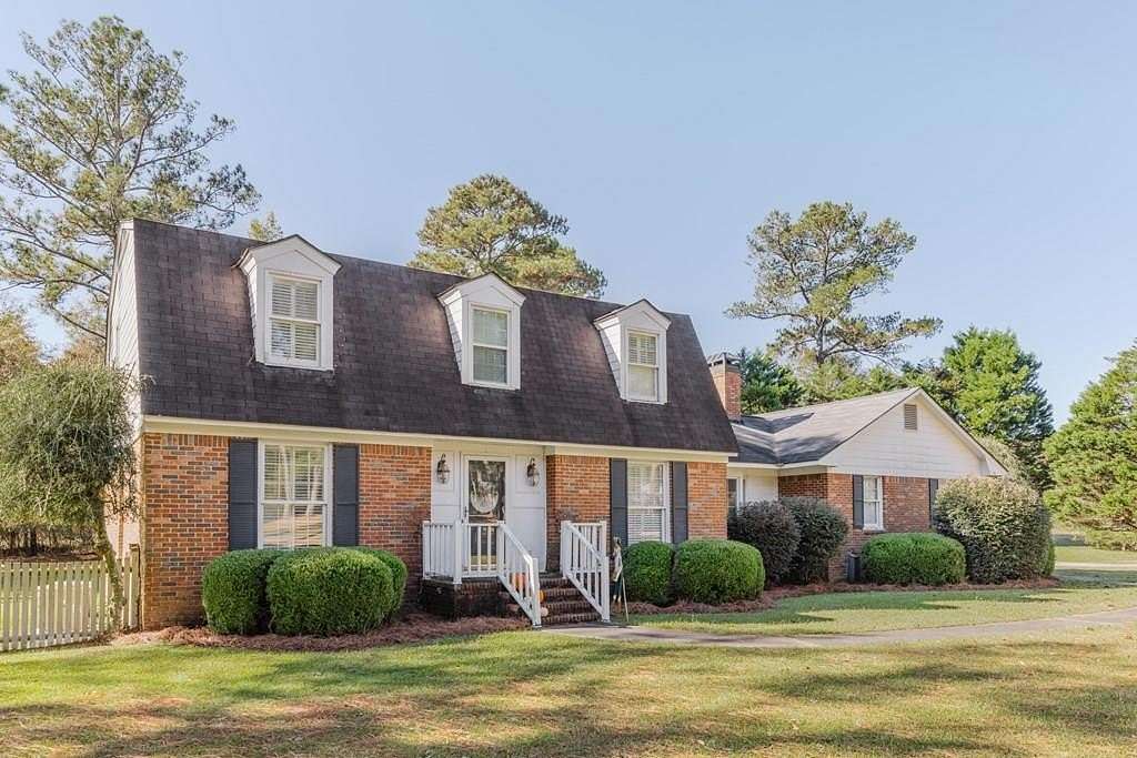 1.56 Acres of Residential Land with Home for Sale in Americus, Georgia