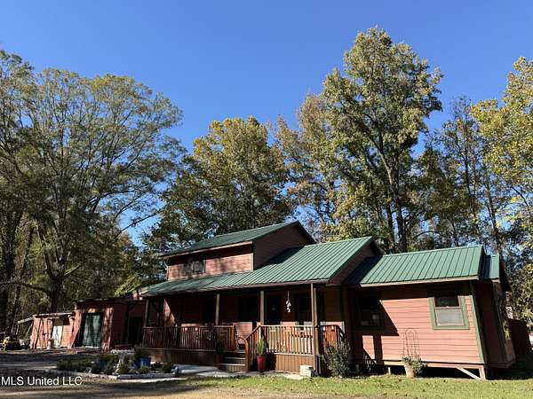 6.5 Acres of Residential Land with Home for Sale in Carrollton, Mississippi