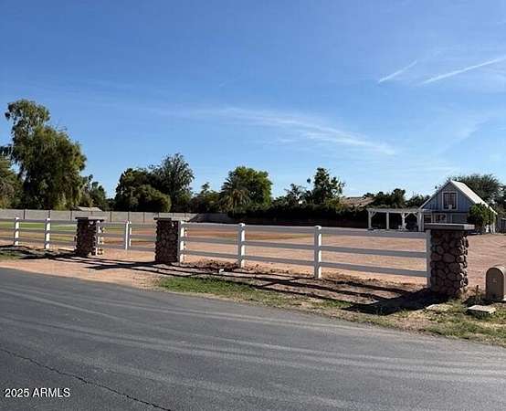 1 Acre of Residential Land for Sale in Gilbert, Arizona