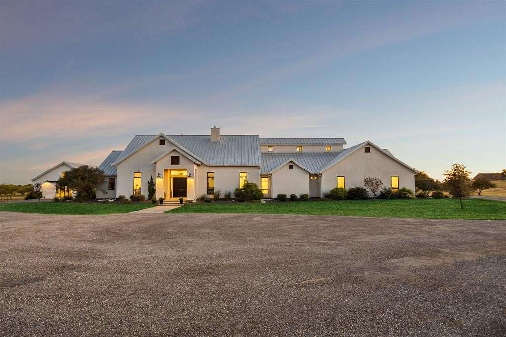 6.29 Acres of Residential Land with Home for Sale in Northlake, Texas