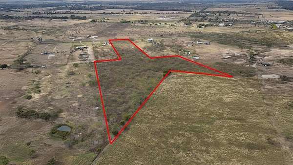 14 Acres of Land for Sale in Corsicana, Texas