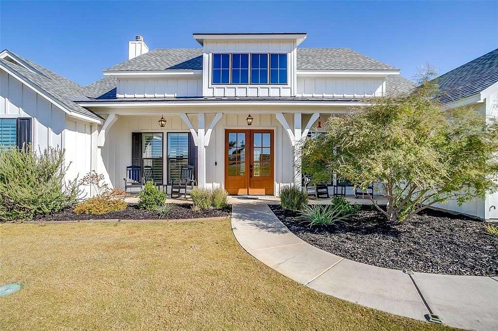 2 Acres of Residential Land with Home for Sale in Weatherford, Texas