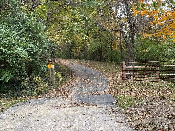 2.1 Acres of Residential Land for Sale in Belleville, Illinois