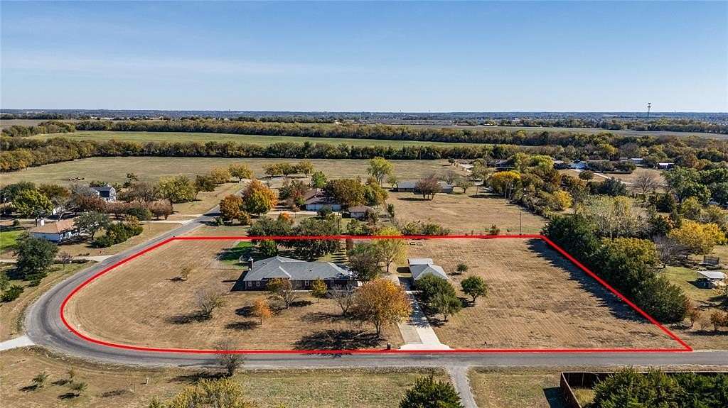 2.53 Acres of Residential Land with Home for Sale in McKinney, Texas