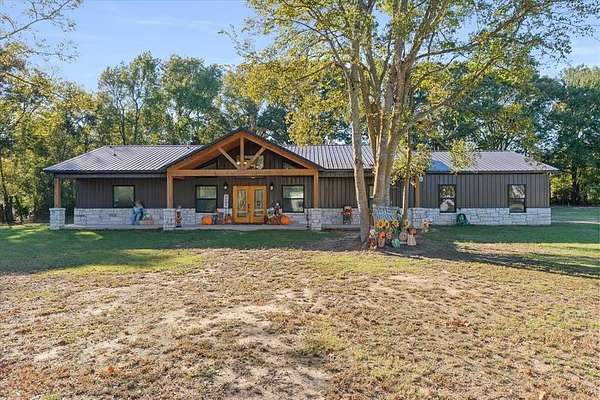 2.43 Acres of Residential Land with Home for Sale in Ben Wheeler, Texas