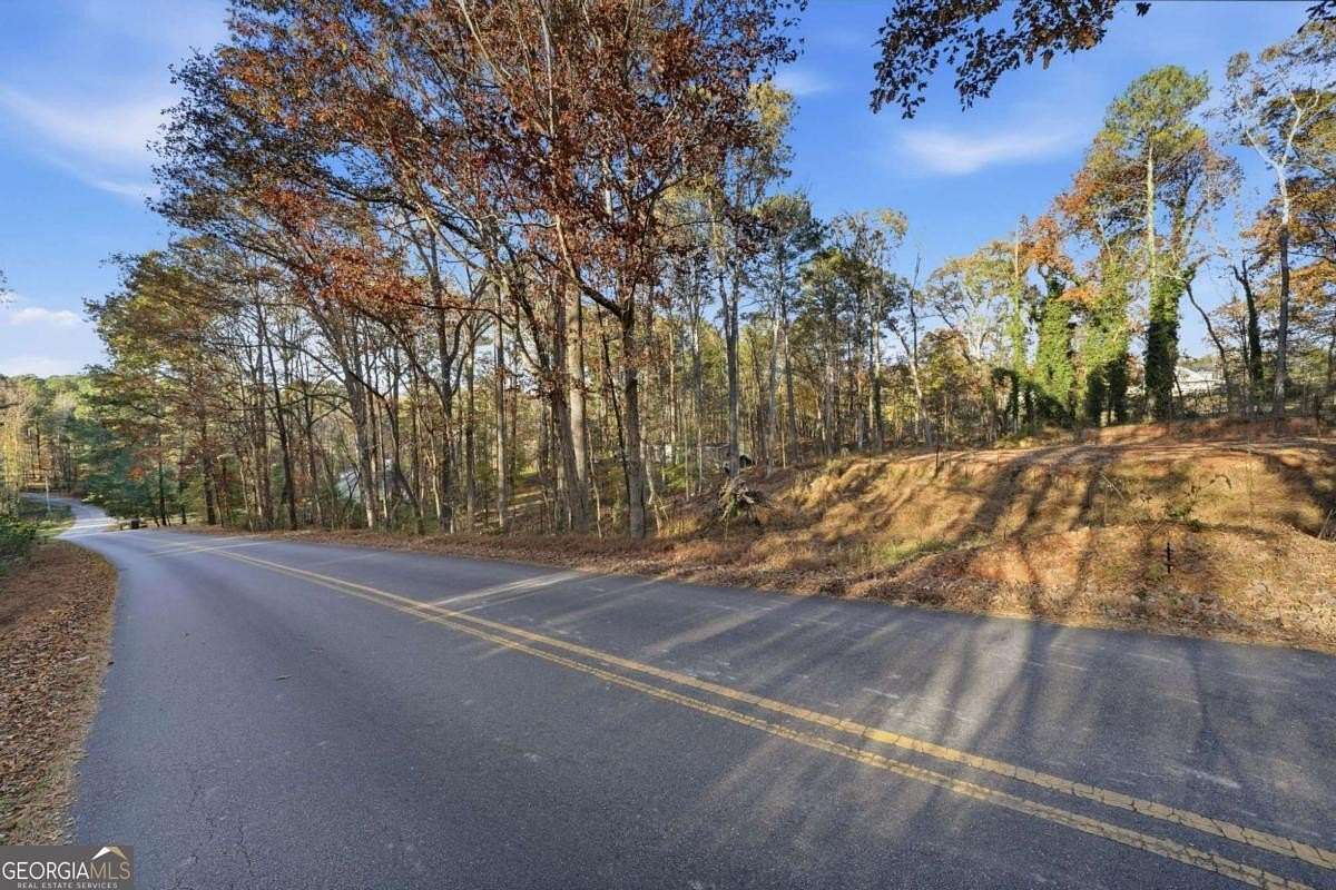 1 Acre of Residential Land for Sale in Canton, Georgia