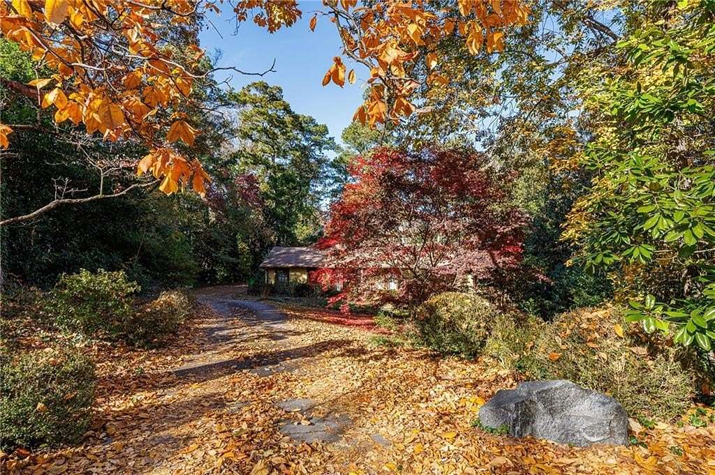 1 Acre of Residential Land with Home for Sale in Sandy Springs, Georgia