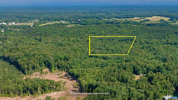16.6 Acres of Land for Sale in Bremo Bluff, Virginia