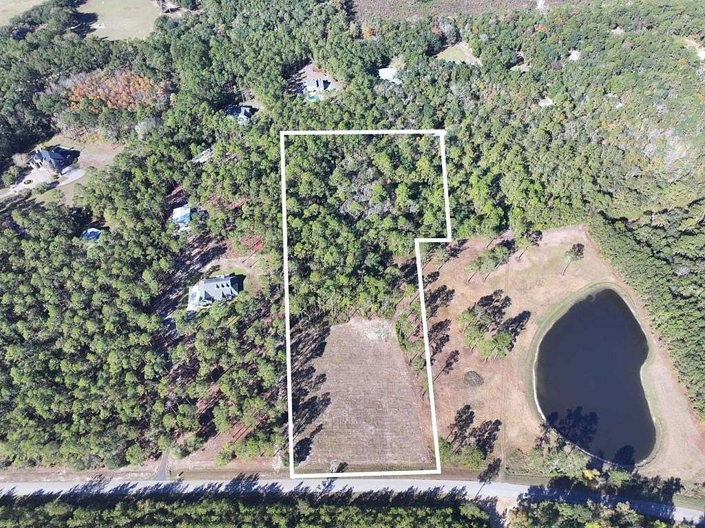 5 Acres of Residential Land for Sale in Hahira, Georgia