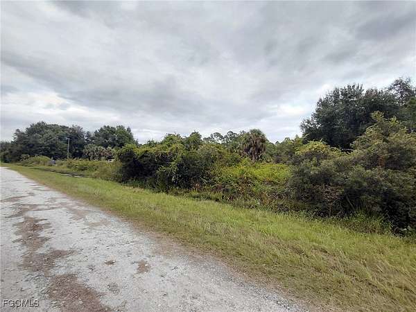 1.25 Acres of Residential Land for Sale in Clewiston, Florida