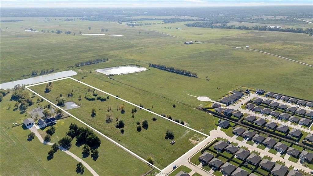 10 Acres of Land for Sale in Navasota, Texas