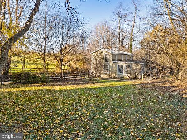 2.32 Acres of Residential Land with Home for Sale in Delaplane, Virginia