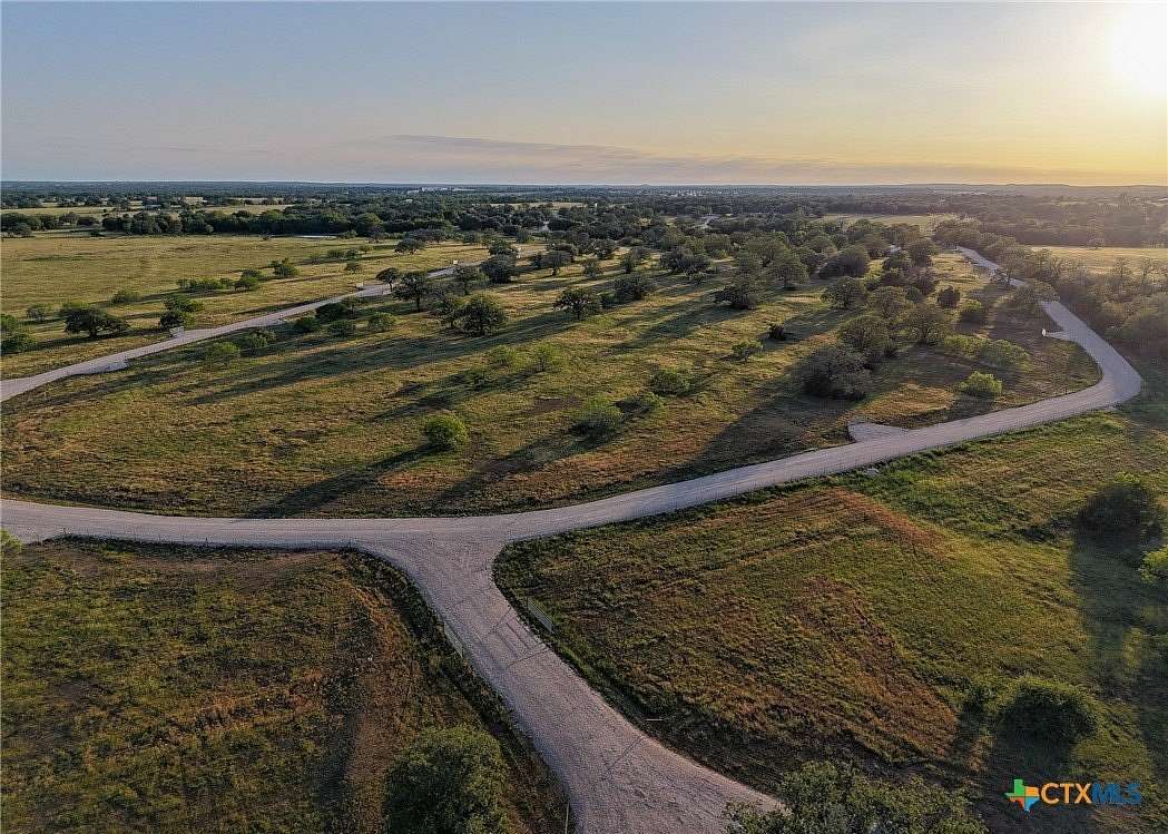 2 Acres of Residential Land for Sale in Waelder, Texas