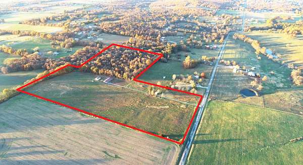 30 Acres of Land with Home for Sale in El Dorado Springs, Missouri