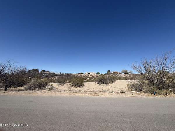 2.5 Acres of Mixed-Use Land for Sale in Las Cruces, New Mexico