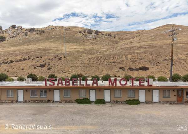 2.9 Acres of Mixed-Use Land for Sale in Lake Isabella, California