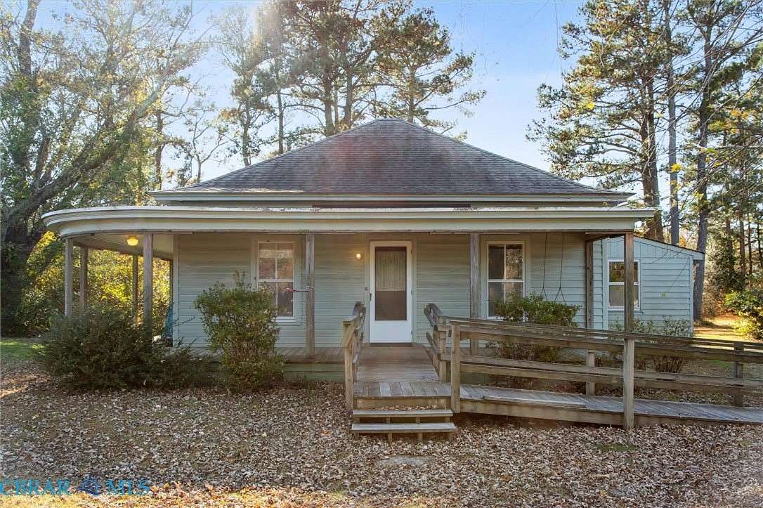 3 Acres of Residential Land with Home for Sale in Shacklefords, Virginia