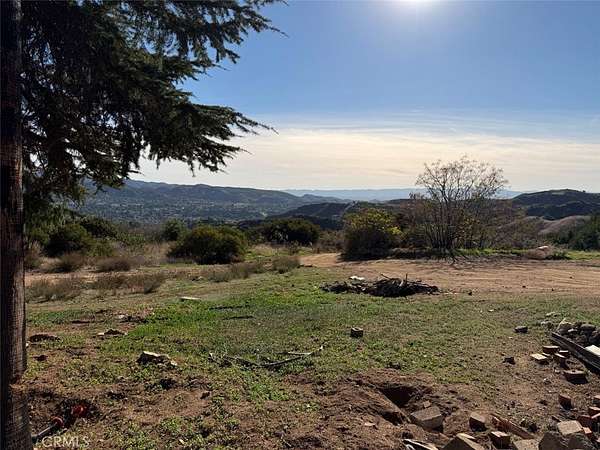 1.18 Acres of Land for Sale in Sun Valley, California