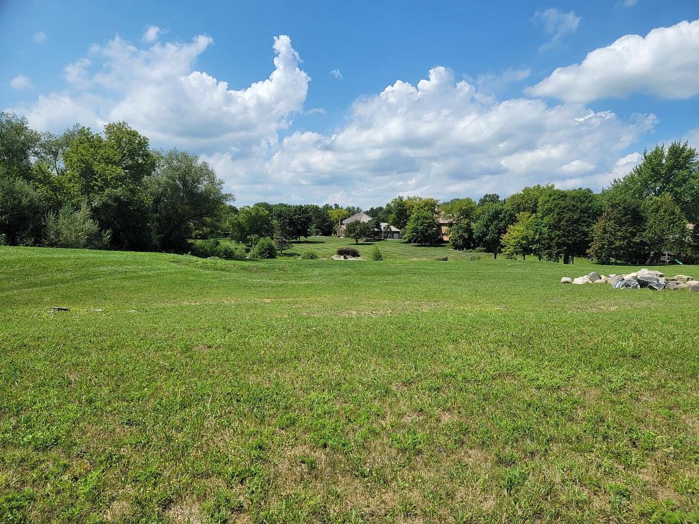 1 Acre of Residential Land for Sale in Inverness, Illinois