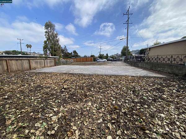 0.15 Acres of Residential Land for Sale in El Sobrante, California