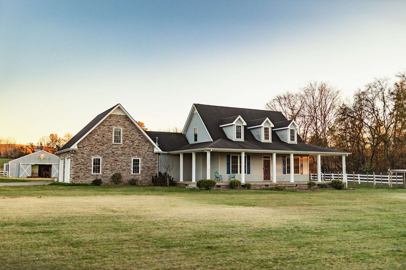 8 Acres of Land with Home for Sale in Clarksville, Tennessee