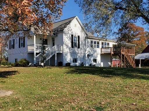 2.1 Acres of Residential Land with Home for Sale in Carmi, Illinois