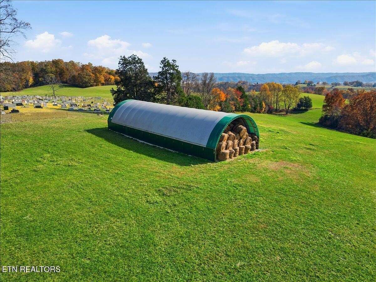 85 Acres of Recreational & Residential Land for Sale in Harrogate, Tennessee