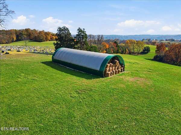 85 Acres of Recreational & Residential Land for Sale in Harrogate, Tennessee