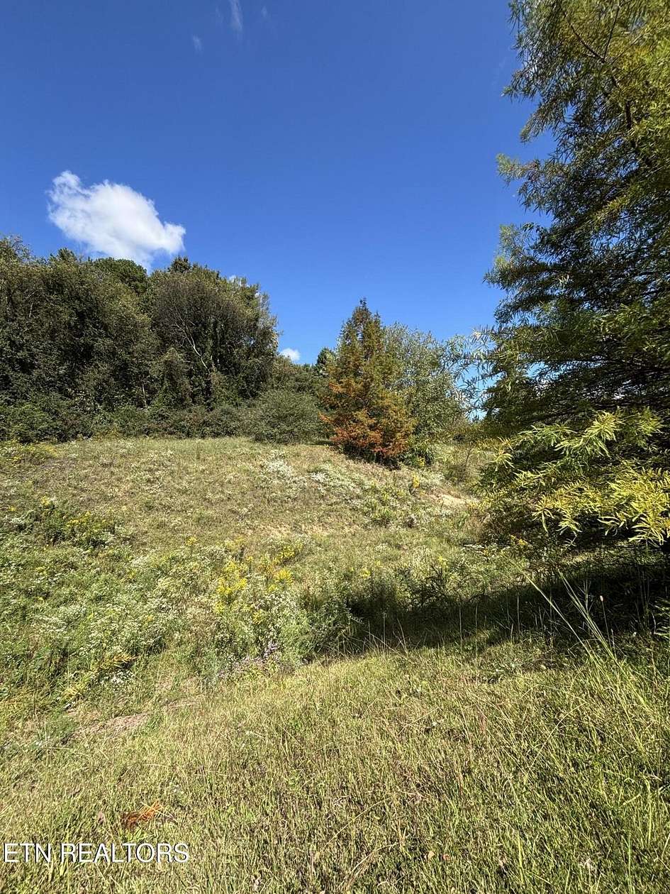 0.8 Acres of Land for Sale in Knoxville, Tennessee