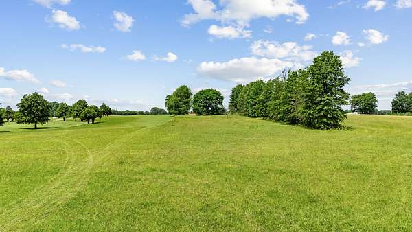 5.14 Acres of Land for Sale in Lewisburg, Tennessee