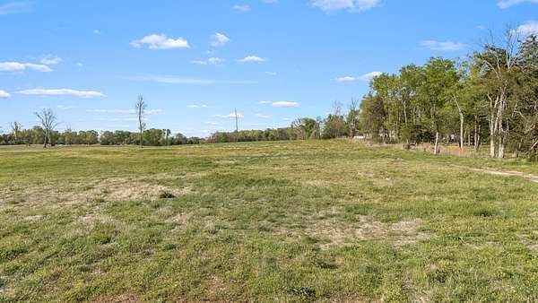 10.6 Acres of Land for Sale in Shelbyville, Tennessee