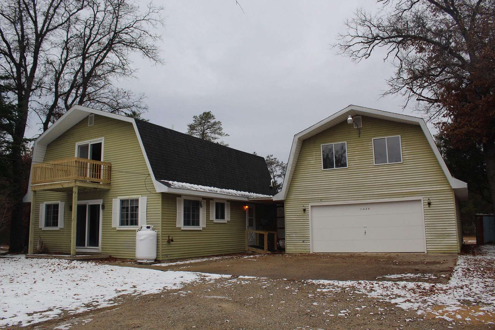 2.33 Acres of Residential Land with Home for Sale in Roscommon, Michigan