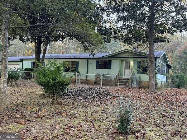 2 Acres of Residential Land with Home for Sale in Griffin, Georgia