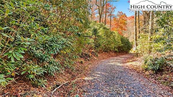 1.28 Acres of Residential Land for Sale in Newland, North Carolina